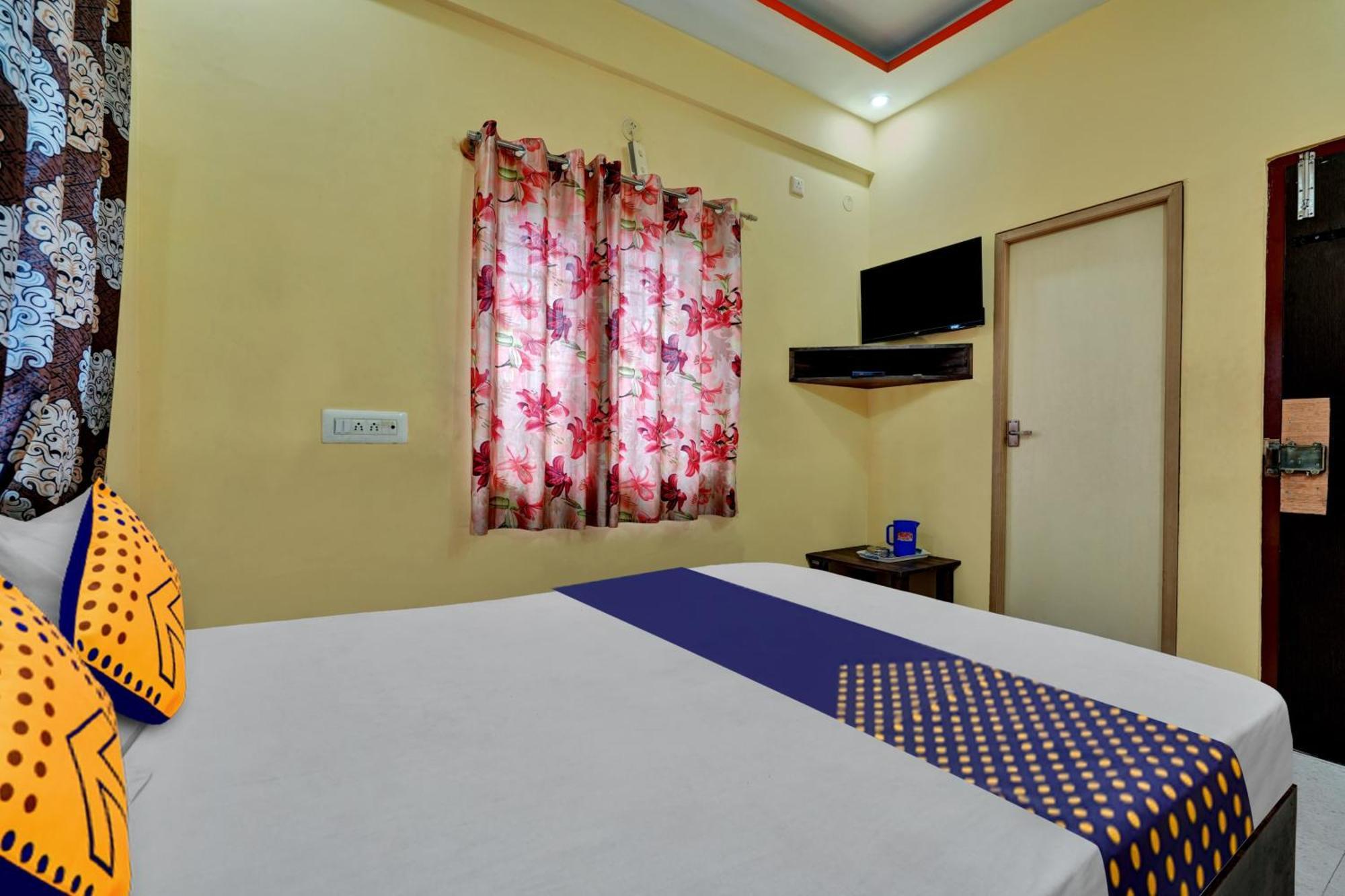 Spot On Anugraha Residency Hotell Kumbalgod Exteriör bild