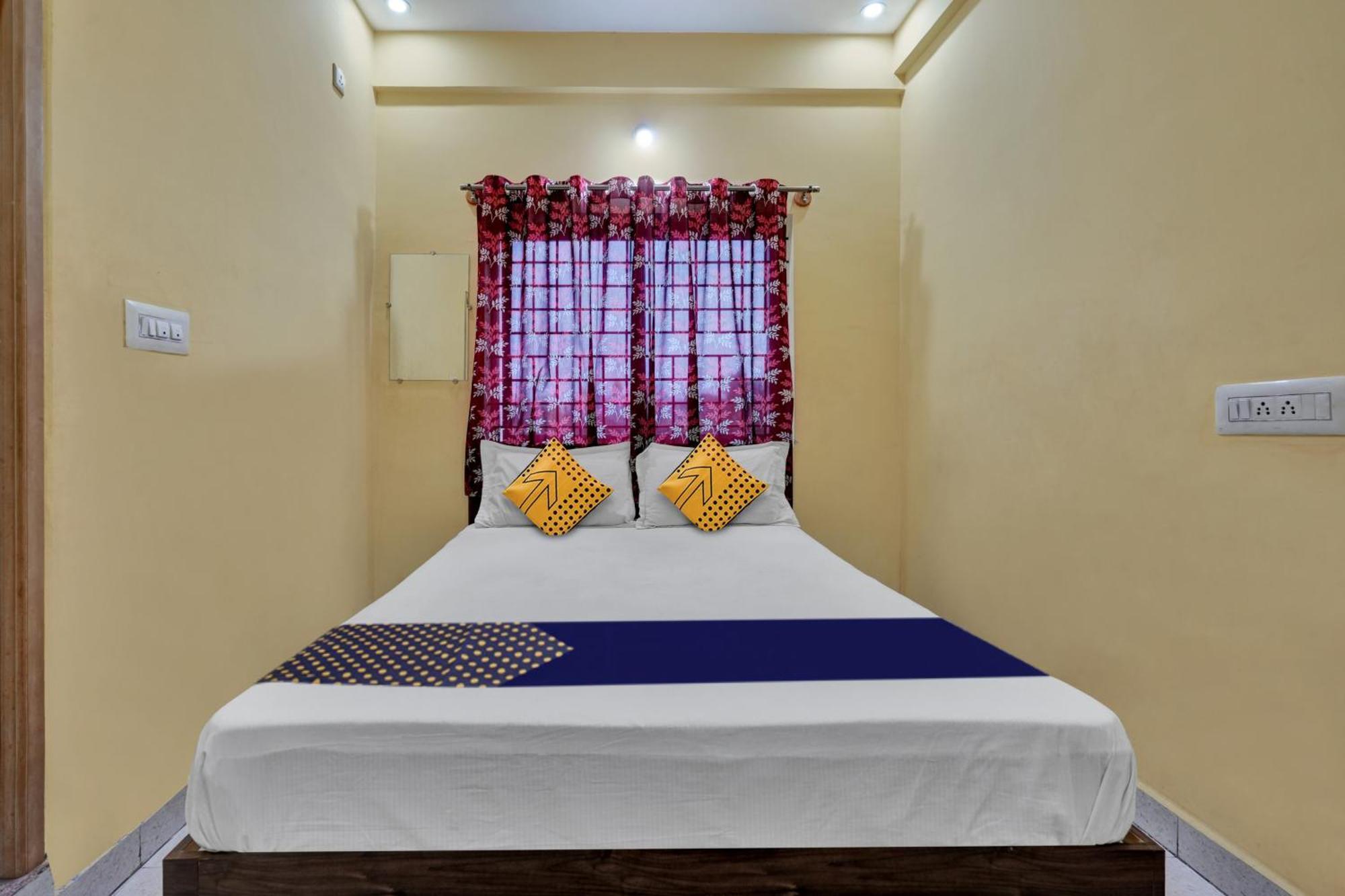 Spot On Anugraha Residency Hotell Kumbalgod Exteriör bild